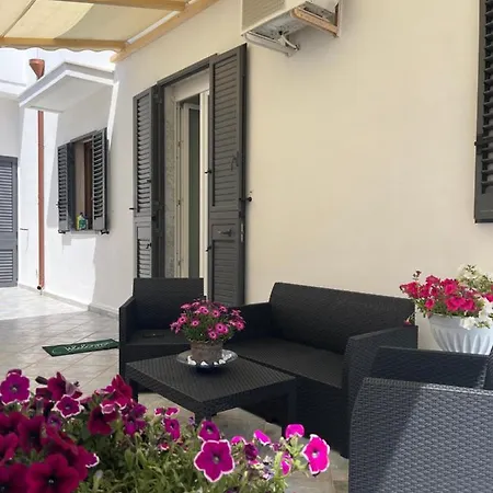 Il Villino Di Nonna Domenica Villa Lecce Exterior photo